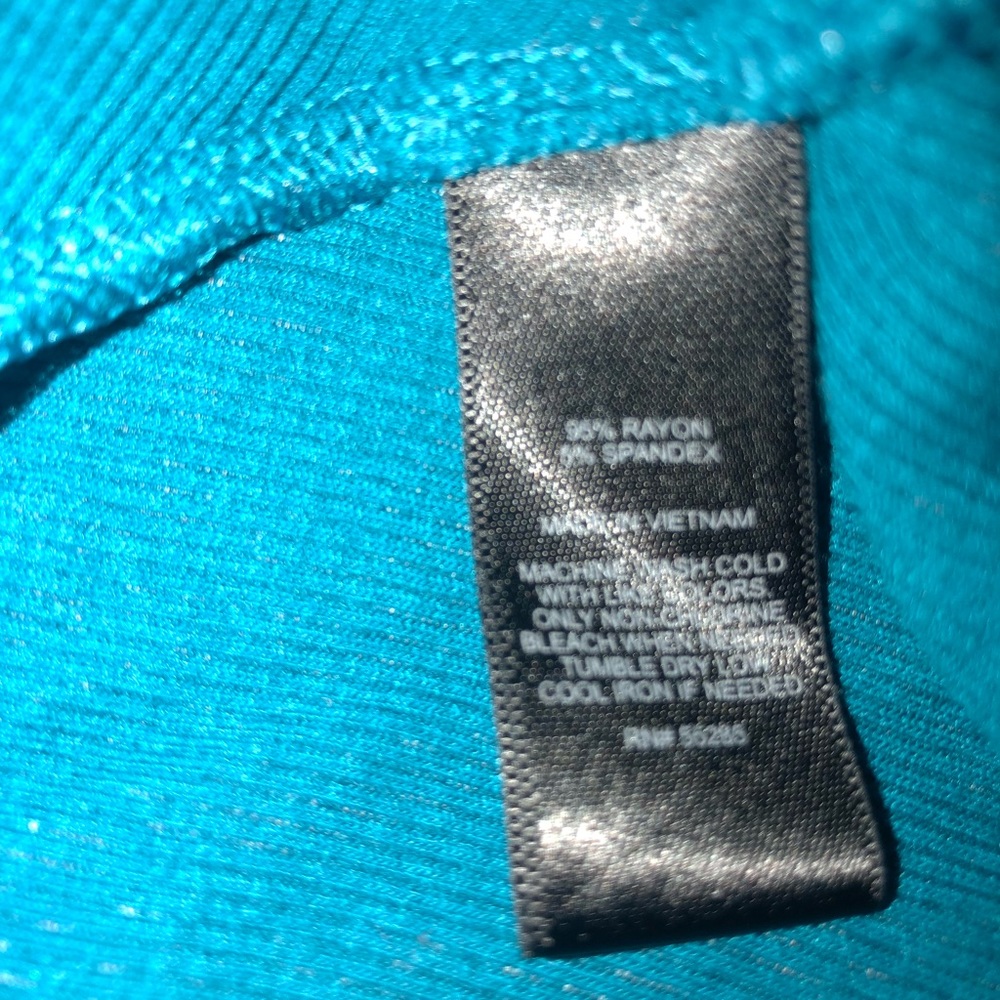 Express dress - Picture 6 of 7
